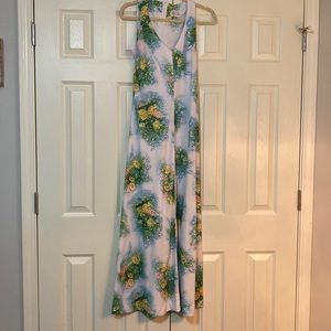 White floral maxi dress